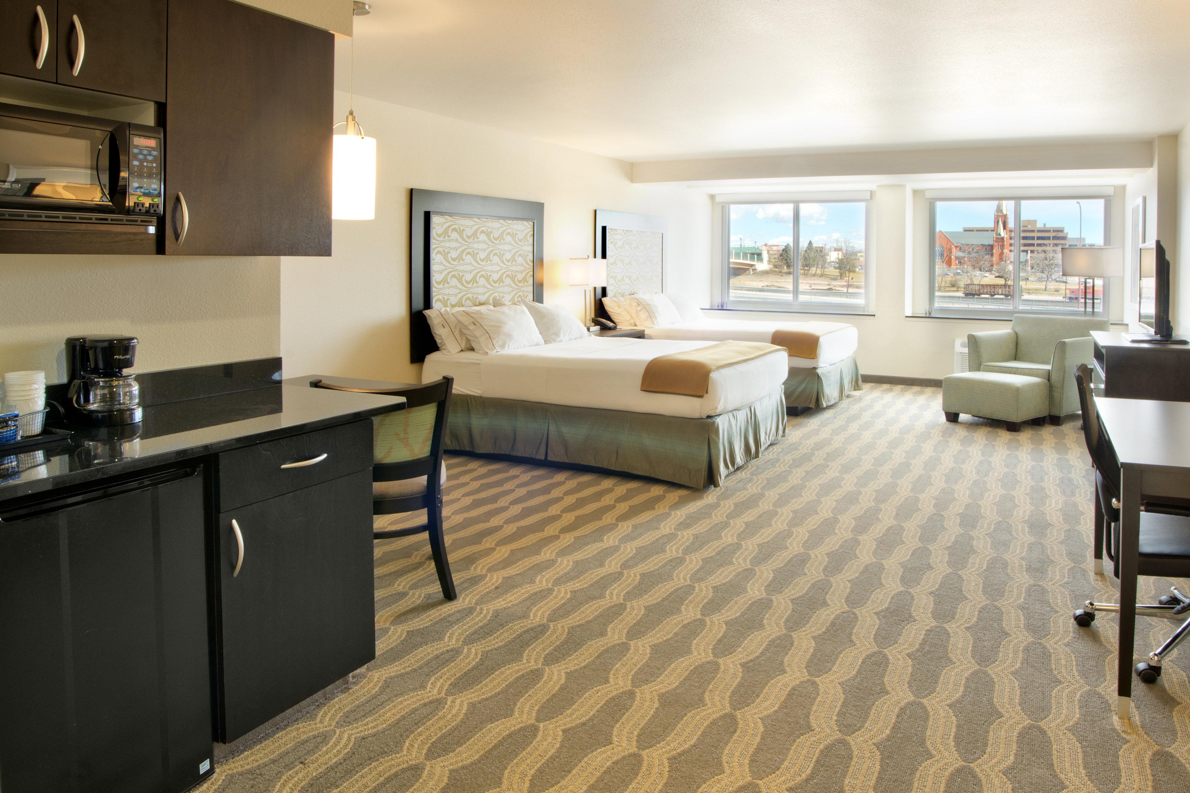 Holiday Inn Express & Suites Colorado Springs Central By Ihg Exterior photo