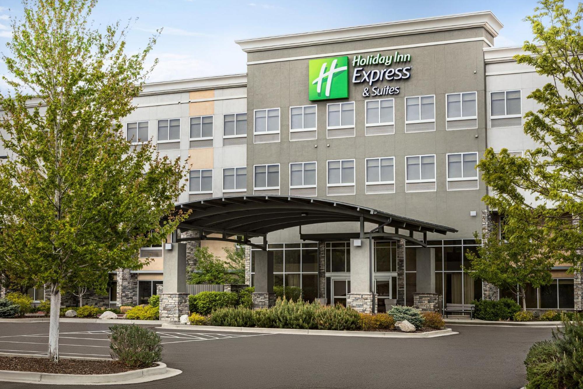 Holiday Inn Express & Suites Colorado Springs Central By Ihg Exterior photo